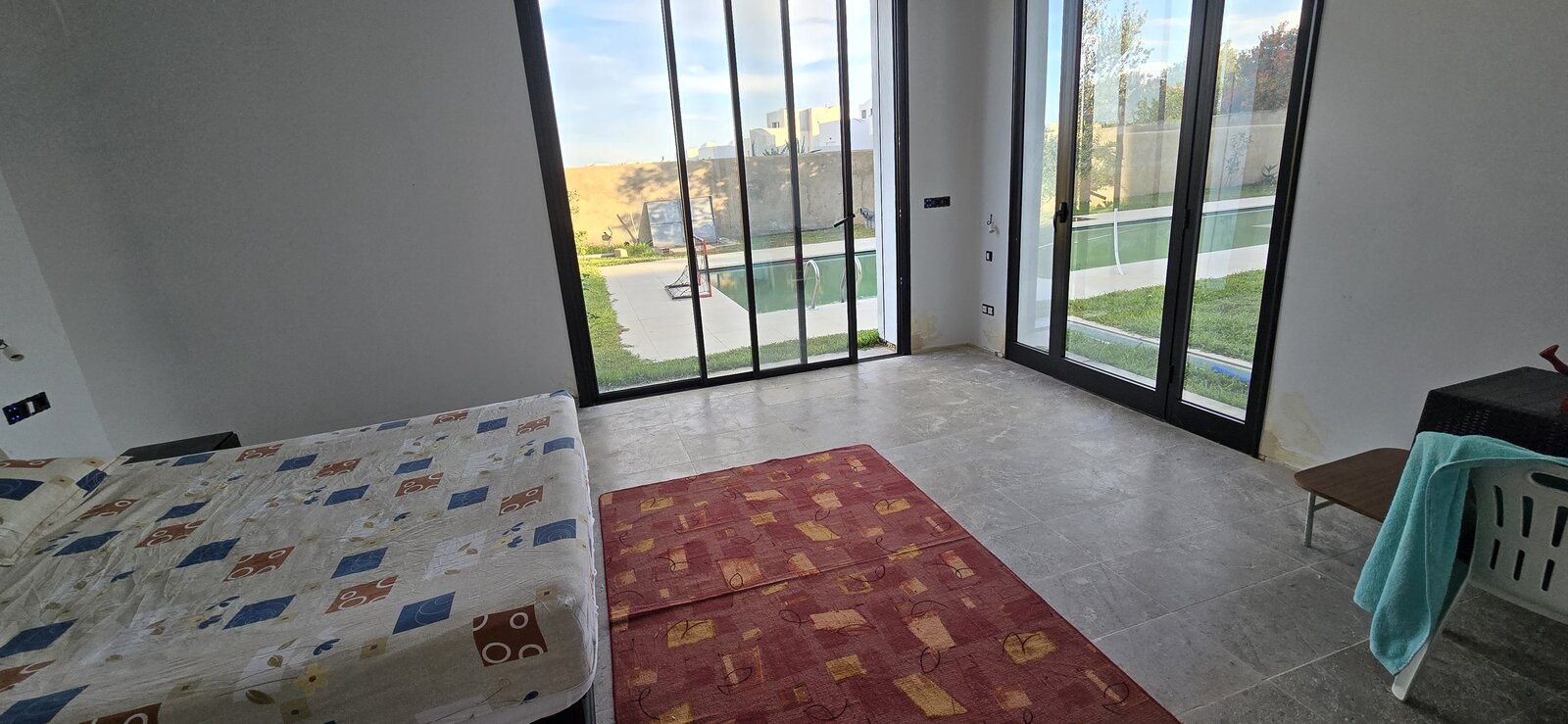 Suite Senior au rez-de-chaussée avec accès direct à la piscine