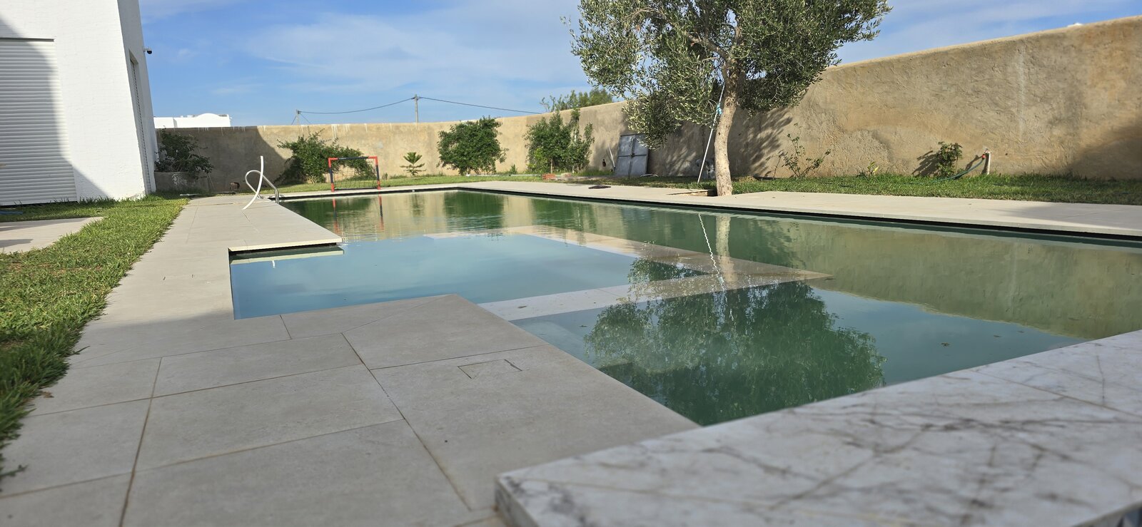 Chambre suite avec salle de douche privée, villa Dar Sekia